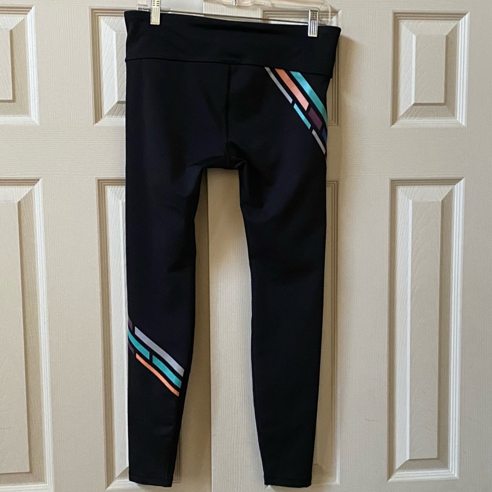 GAP FIT WOMENS / BLACK- MULTI/ GRAPHIC GFAST LEGGINGS/SIZE M
